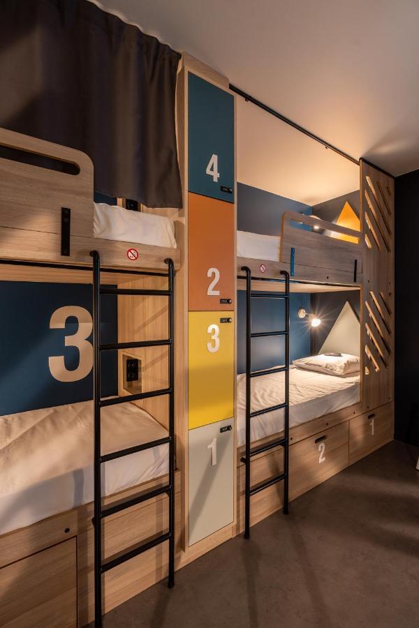 Whoo Bordeaux Bacalan - Hostel Extérieur photo A typical room at a typical hotel